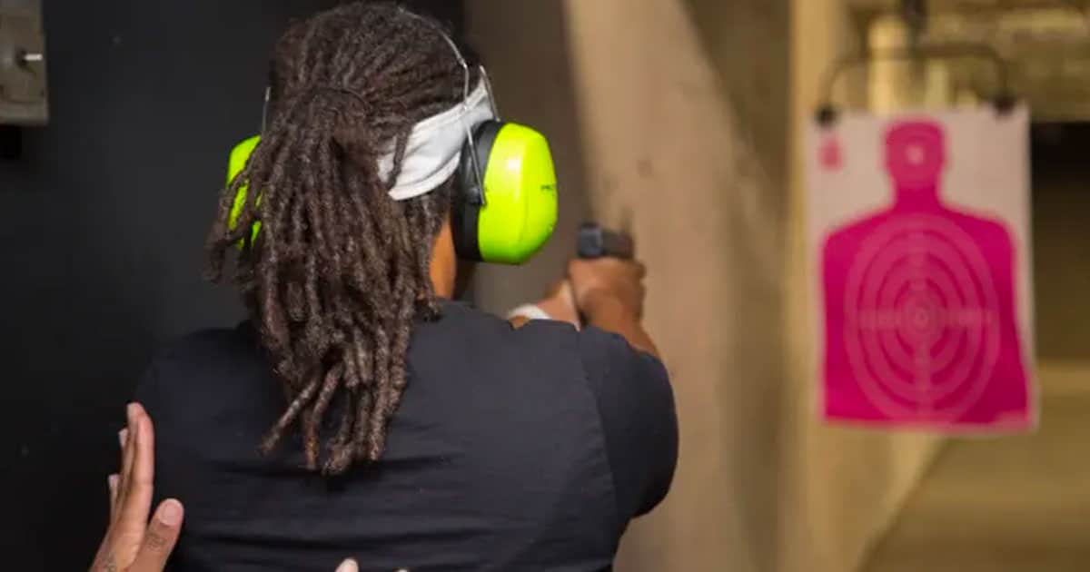 Women, Minorities Lead the Way in Gun Ownership Spike